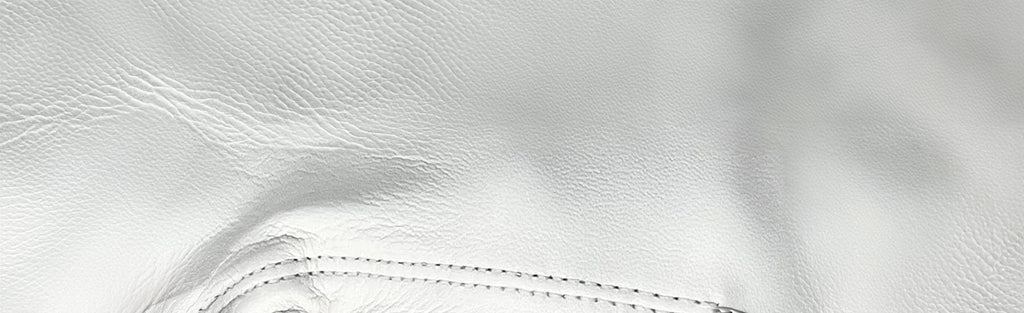 Closeup image of a BRUCE BOLT off-season glove