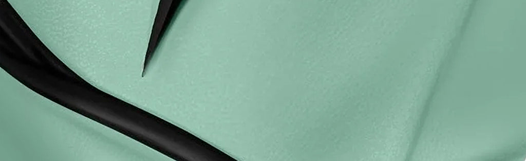 Closeup image of a BRUCE BOLT batting glove